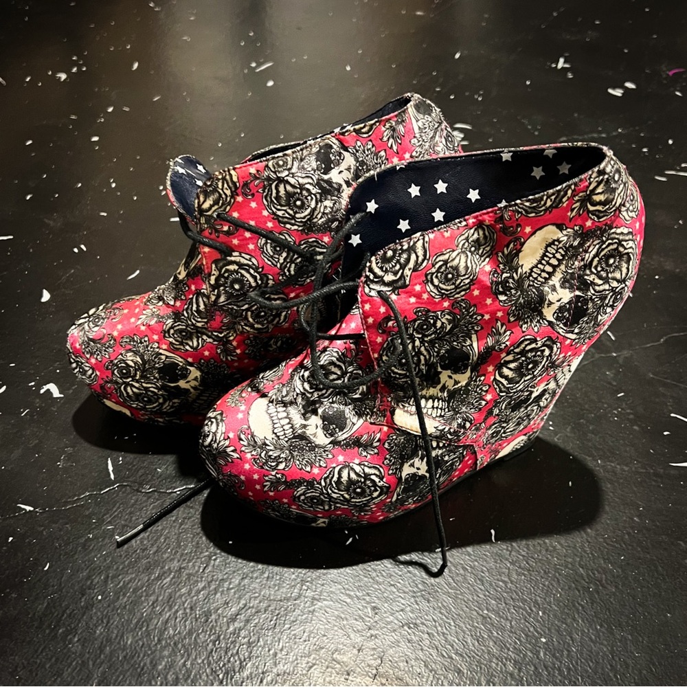 Iron Fist Laced Wedges Skull & Roses Shoes